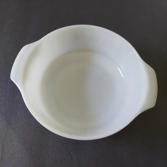 Vintage Fire King‎ Candle Glow Casserole Dish - Picture 5 of 7